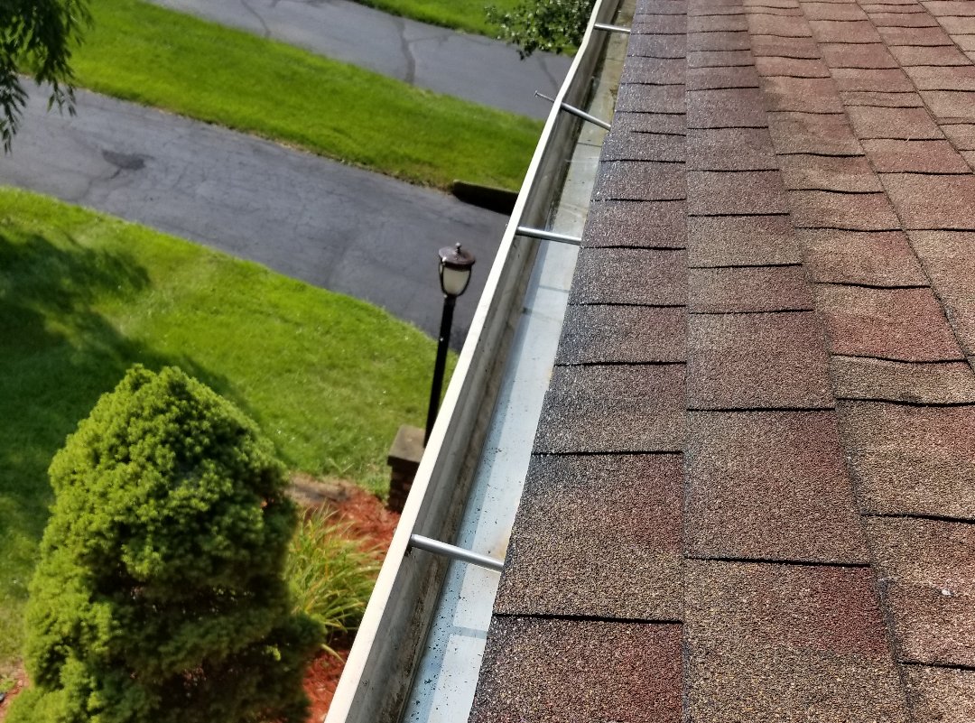 WABO Roofing Systems team and workplace 3