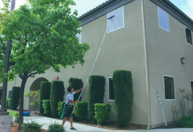 Octo Pro Wash team and workplace 1