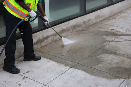 Octo Pro Wash team and workplace 2