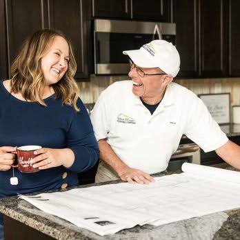 Bill Ragan Roofing team and workplace 2