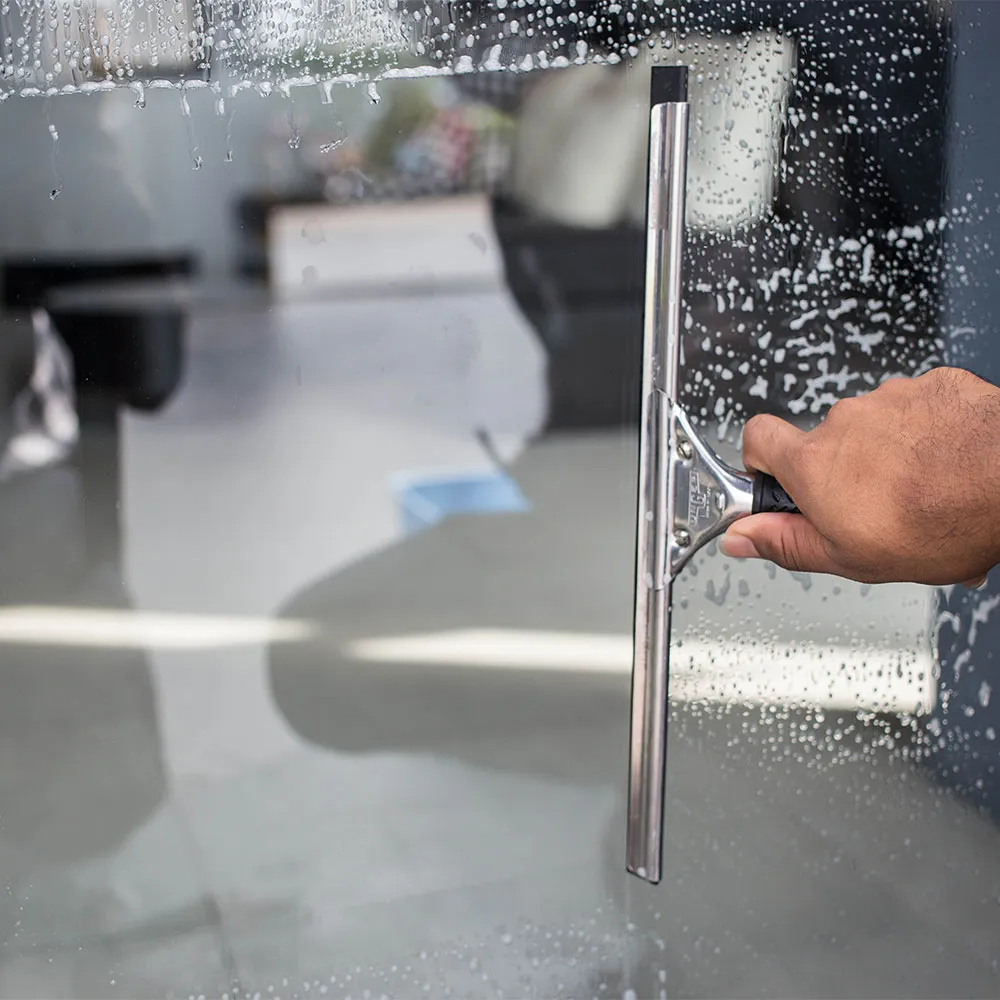 Pressure Wash Carolina team and workplace 2