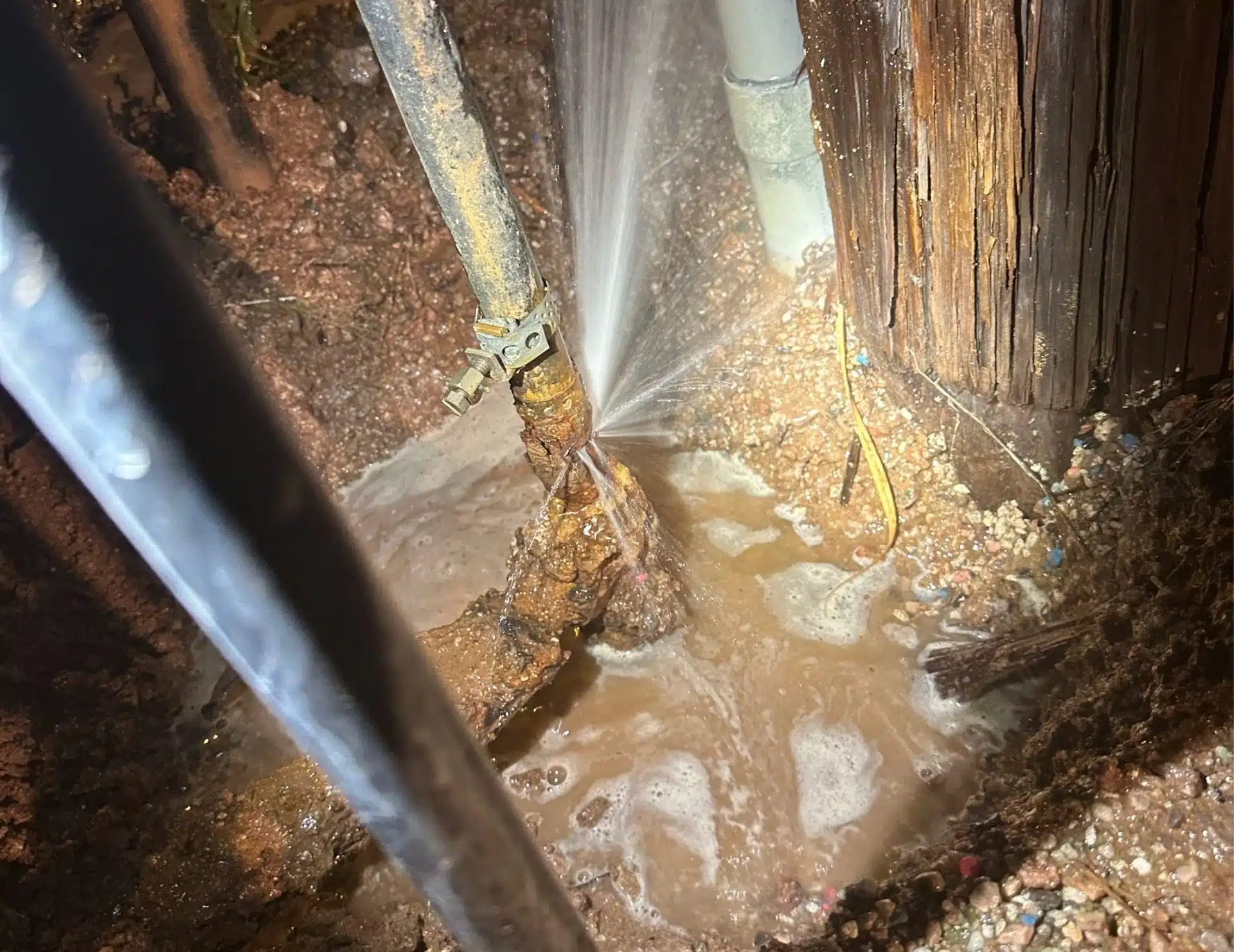 Fast Layne Plumbing team and workplace 2